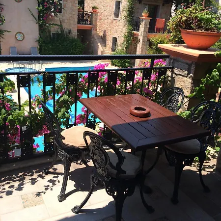 Pinarhan Studio Aparthotel