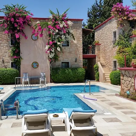 Pinarhan Studio Aparthotel